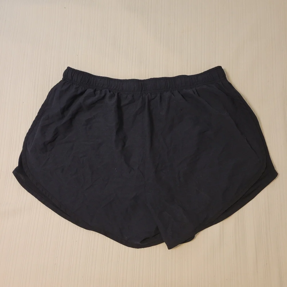 Nike Women's Black Shorts - Picture 4 of 4